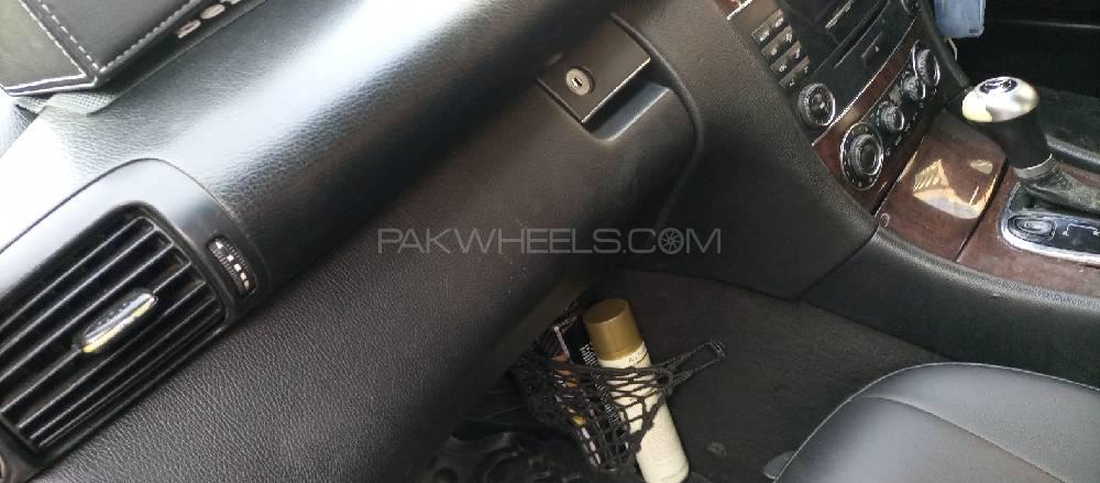 مرسڈیز بینز سی کلاس 2004 for Sale in ملتان مرسڈیز بینز سی کلاس 2004 for Sale in ملتان Image-8