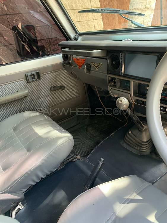 Toyota Land Cruiser 1990 for Sale in Karachi Toyota Land Cruiser 1990 for Sale in Karachi Image-5