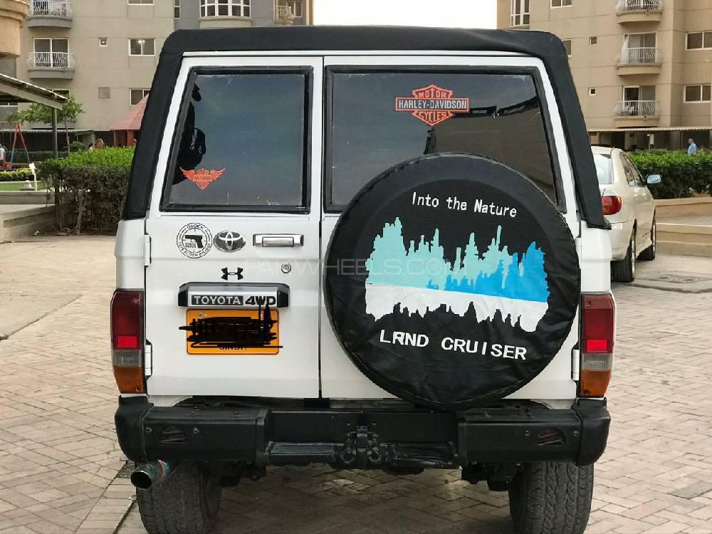 Toyota Land Cruiser 1990 for Sale in Karachi Toyota Land Cruiser 1990 for Sale in Karachi Image-3
