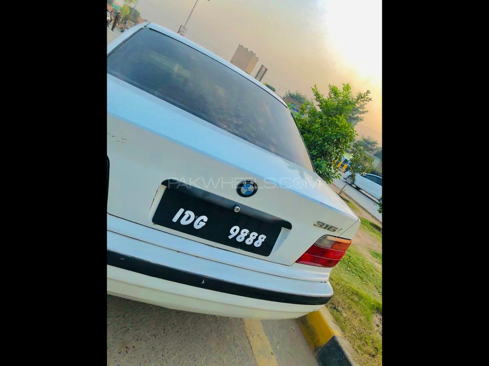 BMW 3 Series 1998 for Sale in Peshawar BMW 3 Series 1998 for Sale in Peshawar Image-6