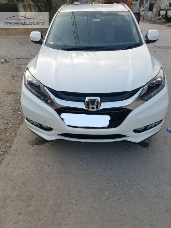 Honda Vezel 2016 for Sale in Rawalpindi Honda Vezel 2016 for Sale in Rawalpindi Image-4