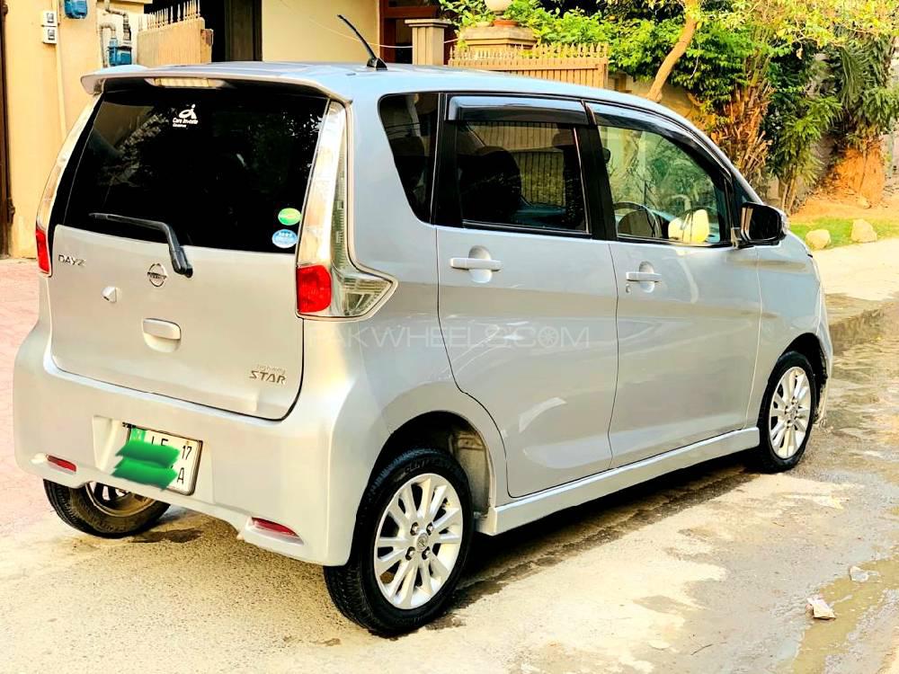 Nissan Dayz Highway Star 2014 for Sale in Lahore Nissan Dayz Highway Star 2014 for Sale in Lahore Image-10