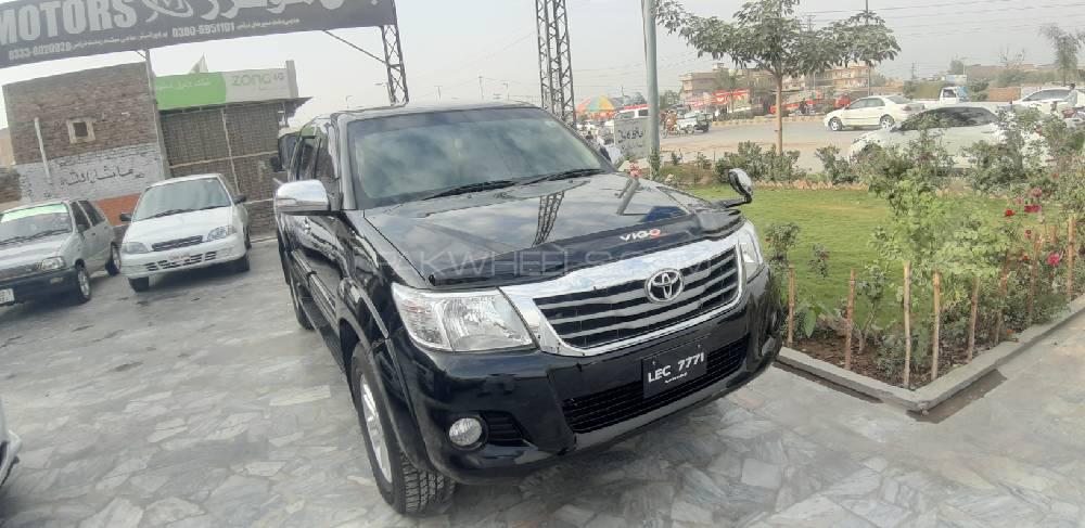 Toyota Hilux 2015 for Sale in Peshawar Toyota Hilux 2015 for Sale in Peshawar Image-5