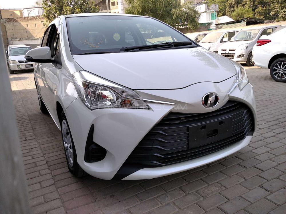 Toyota Vitz 2017 for Sale in Lahore Toyota Vitz 2017 for Sale in Lahore Image-3
