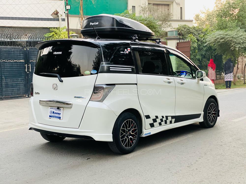 Honda Freed 2013 for Sale in Lahore Honda Freed 2013 for Sale in Lahore Image-6