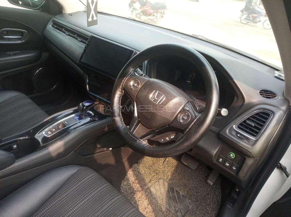 Honda Vezel 2015 for Sale in Gujranwala Honda Vezel 2015 for Sale in Gujranwala Image-7
