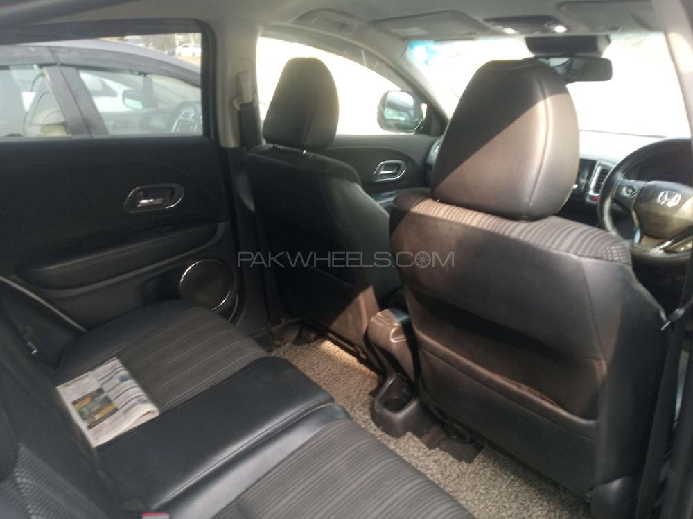 Honda Vezel 2015 for Sale in Gujranwala Honda Vezel 2015 for Sale in Gujranwala Image-9