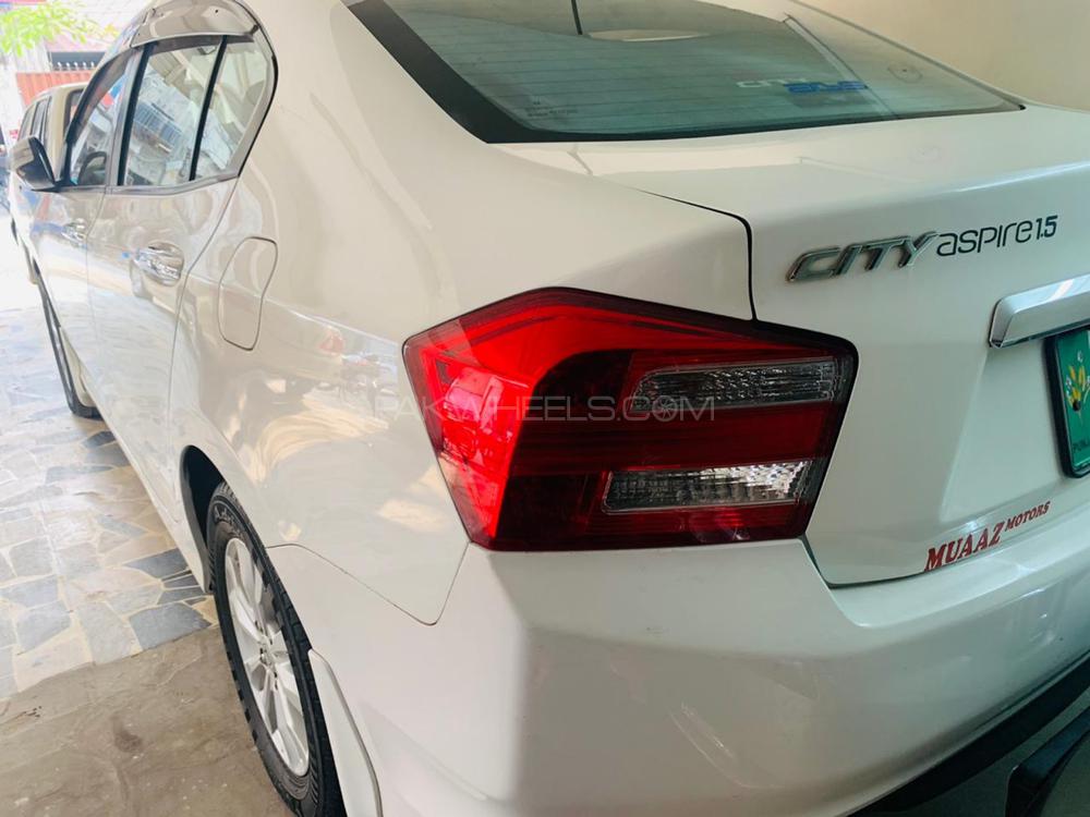 Honda City 2014 for Sale in Lahore Honda City 2014 for Sale in Lahore Image-6