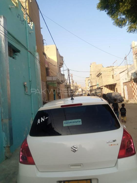 Suzuki Swift 2013 for Sale in Karachi Suzuki Swift 2013 for Sale in Karachi Image-4