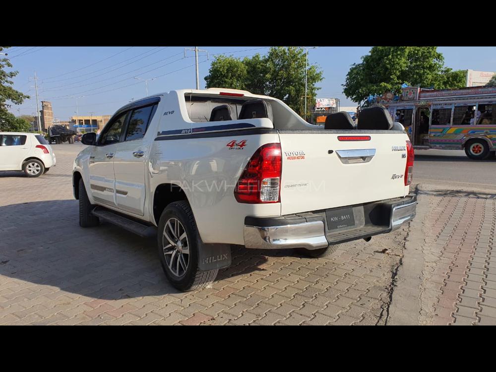 Toyota Hilux 2018 for Sale in Islamabad Toyota Hilux 2018 for Sale in Islamabad Image-5
