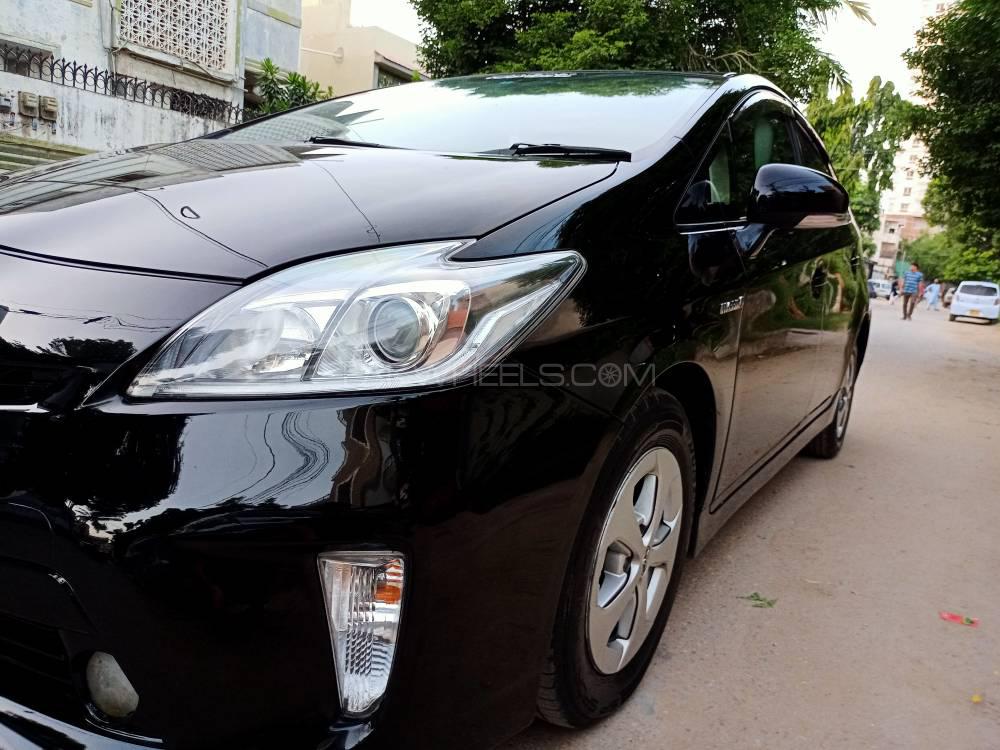 Toyota Prius 2015 for Sale in Karachi Toyota Prius 2015 for Sale in Karachi Image-6