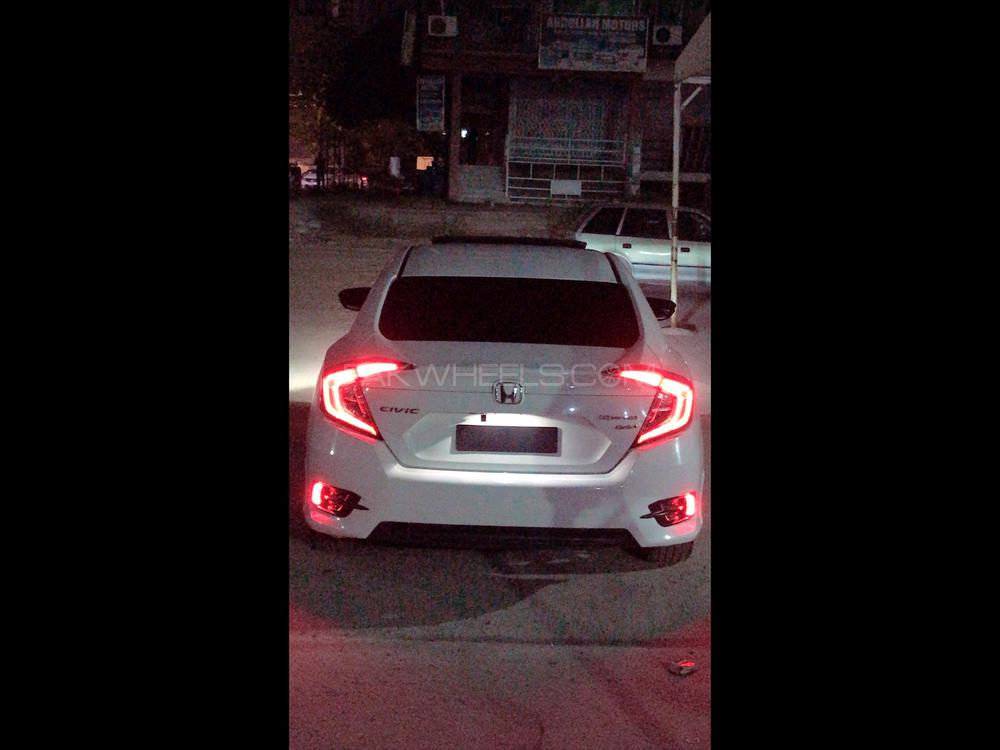 ہونڈا سوک 2018 for Sale in اسلام آباد ہونڈا سوک 2018 for Sale in اسلام آباد Image-5