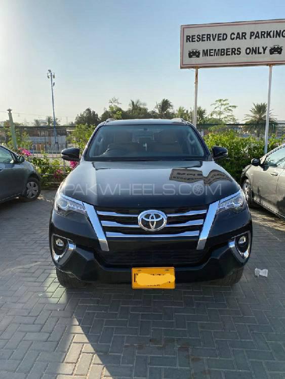 Toyota Fortuner 2019 for Sale in Karachi Image-1