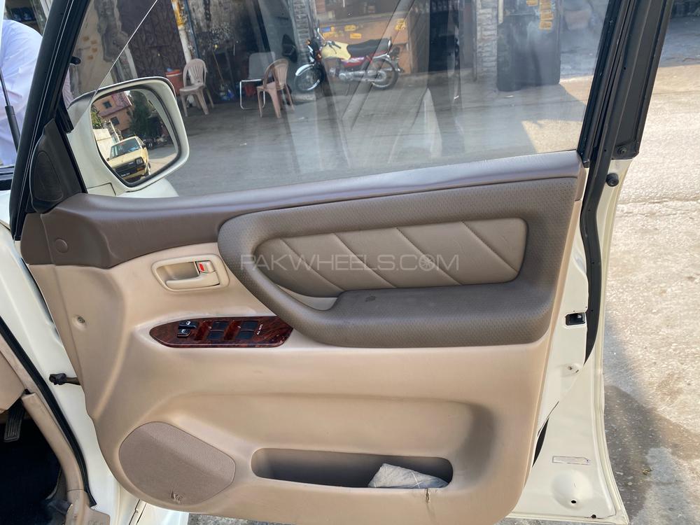 Toyota Land Cruiser 2002 for Sale in Rawalpindi Toyota Land Cruiser 2002 for Sale in Rawalpindi Image-5