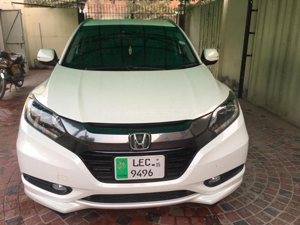 Honda Vezel 2013 for Sale in Lahore Image-1