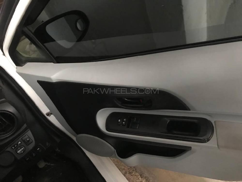 Toyota Aqua 2012 for Sale in Rawalpindi Toyota Aqua 2012 for Sale in Rawalpindi Image-10