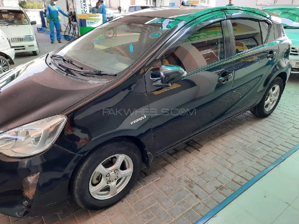 Toyota Aqua 2015 for Sale in Multan Toyota Aqua 2015 for Sale in Multan Image-2