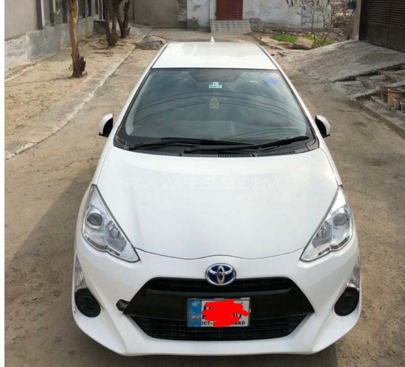 Toyota Aqua 2015 for Sale in Faisalabad Image-1