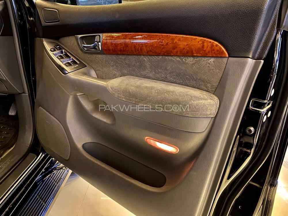 Toyota Prado 2005 for Sale in Peshawar Toyota Prado 2005 for Sale in Peshawar Image-13