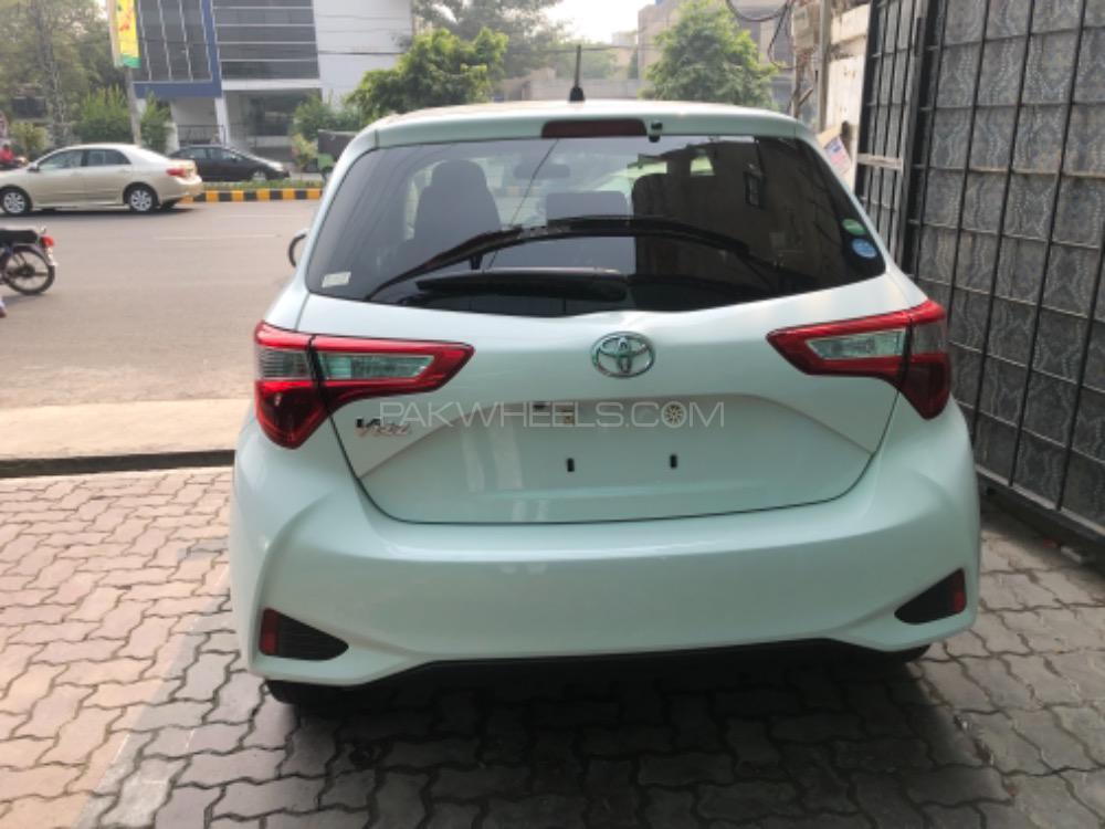Toyota Vitz 2017 for Sale in Lahore Toyota Vitz 2017 for Sale in Lahore Image-8