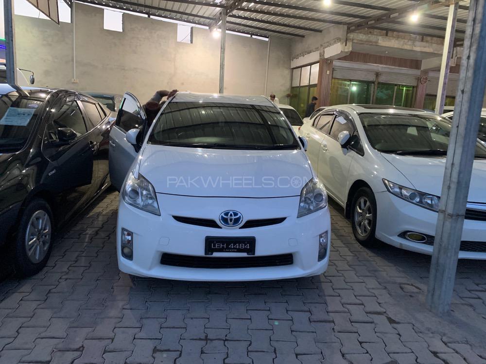 Toyota Prius 2010 for Sale in Islamabad Image-1