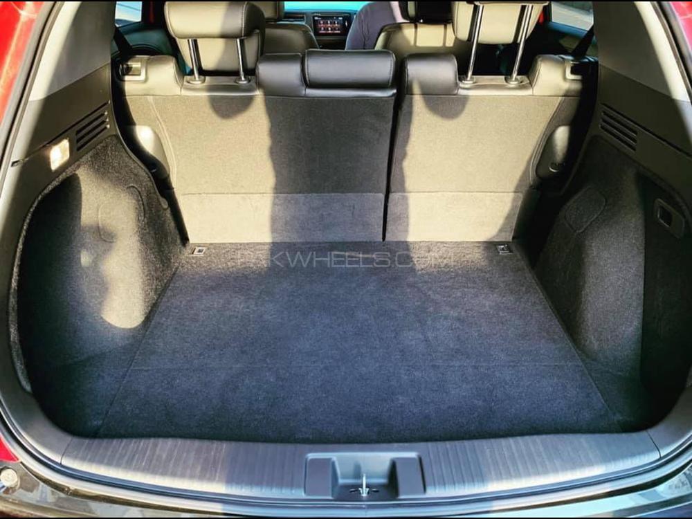 Honda Vezel 2016 for Sale in Karachi Honda Vezel 2016 for Sale in Karachi Image-17