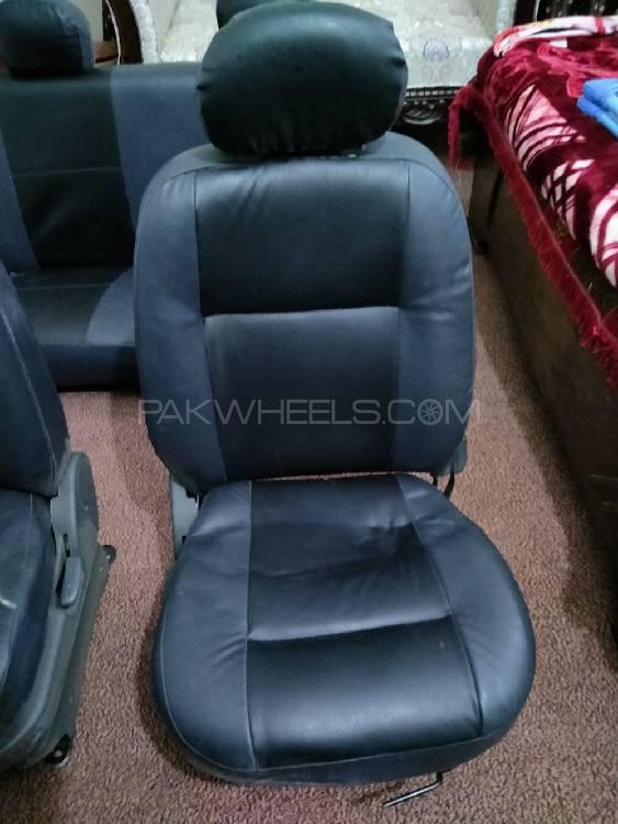 Hyundai santro seats Image-1