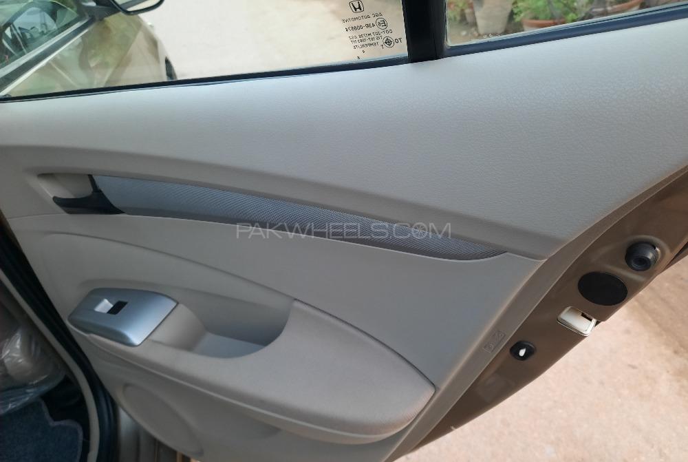 Honda City 2014 for Sale in Karachi Honda City 2014 for Sale in Karachi Image-12
