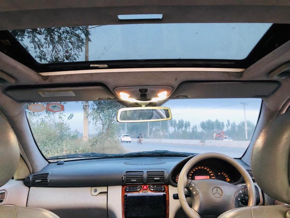 Mercedes Benz C Class 2002 for Sale in Peshawar Mercedes Benz C Class 2002 for Sale in Peshawar Image-6