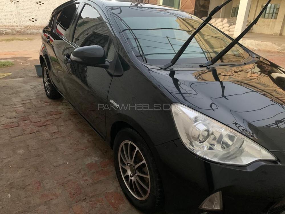 Toyota Aqua 2013 for Sale in Multan Image-1