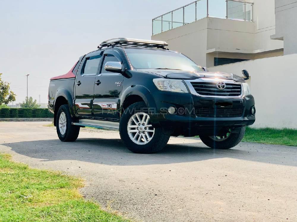 Toyota Hilux 2014 for Sale in Jhang Image-1