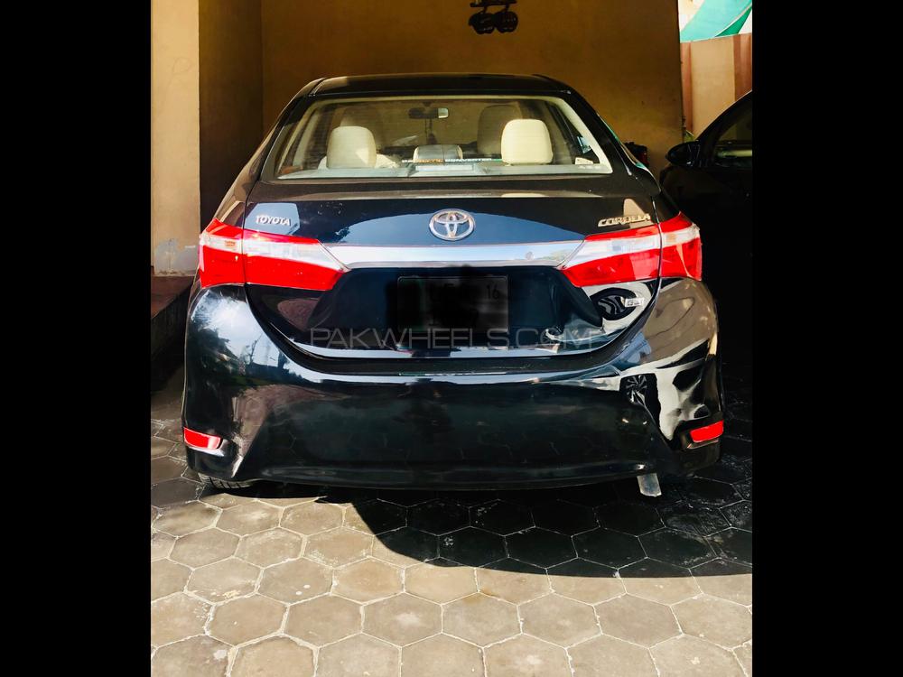 Toyota Corolla 2016 for Sale in Lahore Image-1