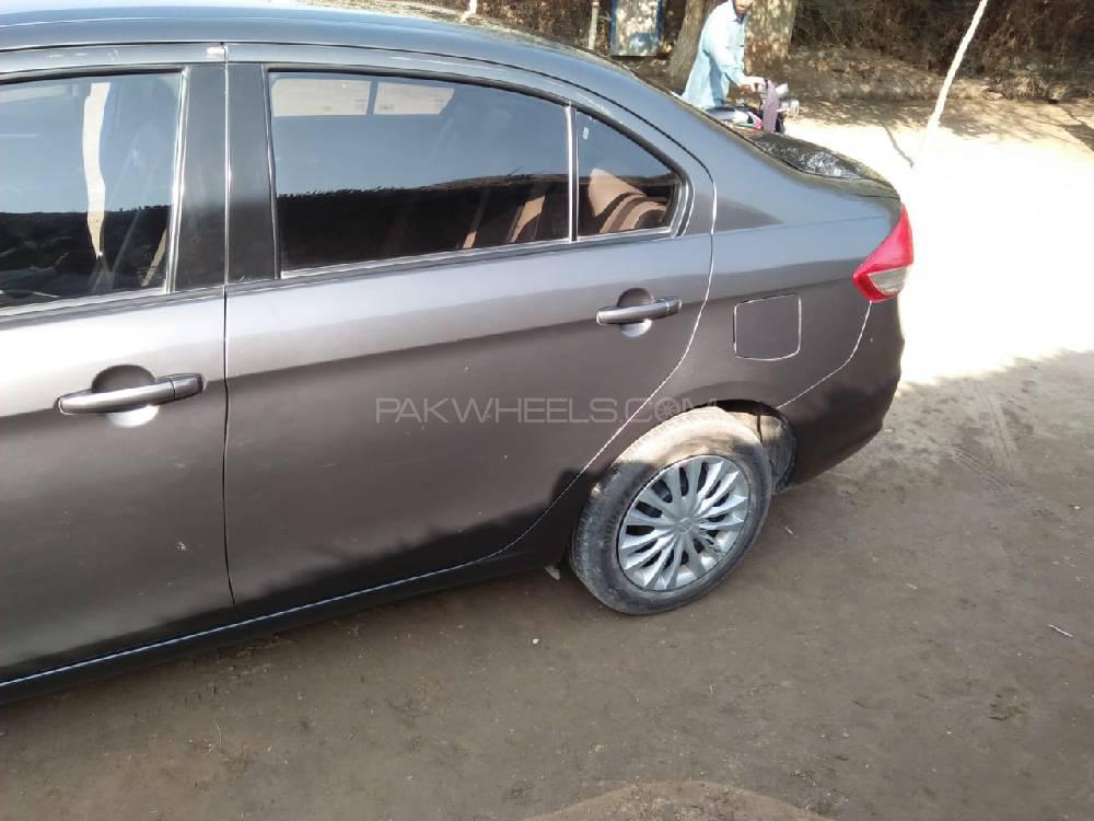 Suzuki Ciaz 2017 for Sale in Chiniot Suzuki Ciaz 2017 for Sale in Chiniot Image-3