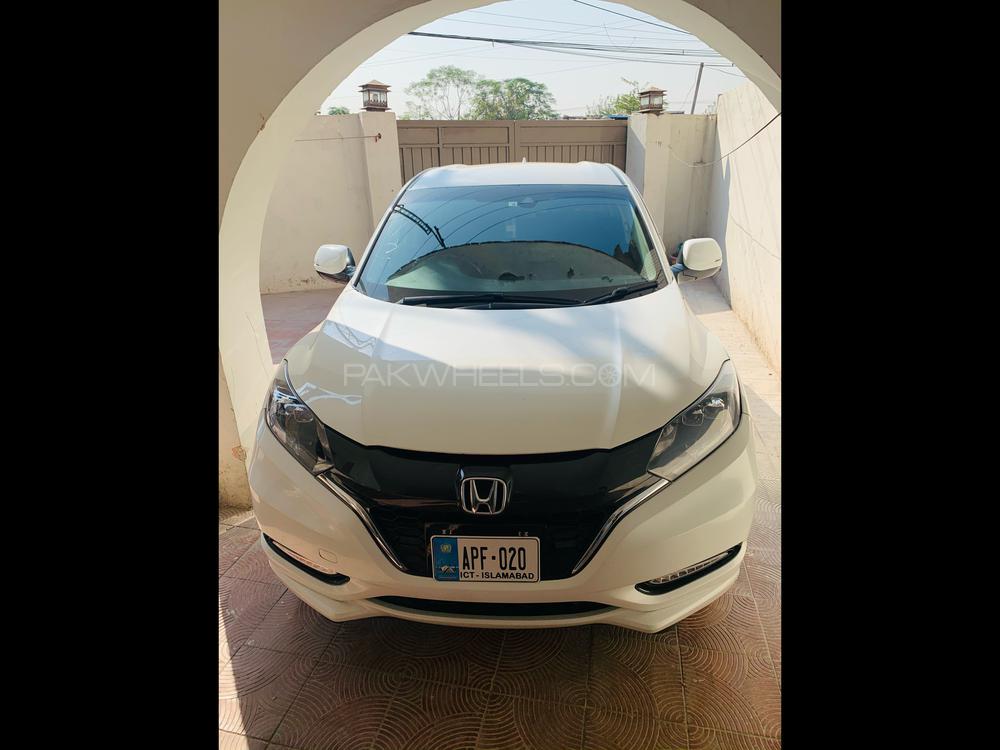 Honda Vezel 2016 for Sale in Islamabad Image-1