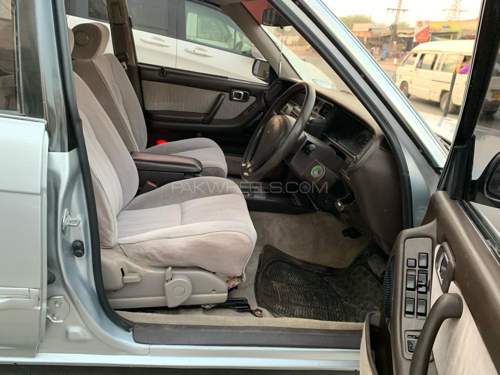 ٹویوٹا کراؤن 1995 for Sale in ساہیوال ٹویوٹا کراؤن 1995 for Sale in ساہیوال Image-10