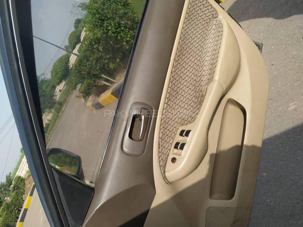 Honda Civic 2004 for Sale in Faisalabad Honda Civic 2004 for Sale in Faisalabad Image-11