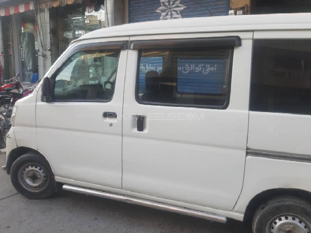 Daihatsu Hijet 2011 for Sale in Rawalpindi Daihatsu Hijet 2011 for Sale in Rawalpindi Image-4