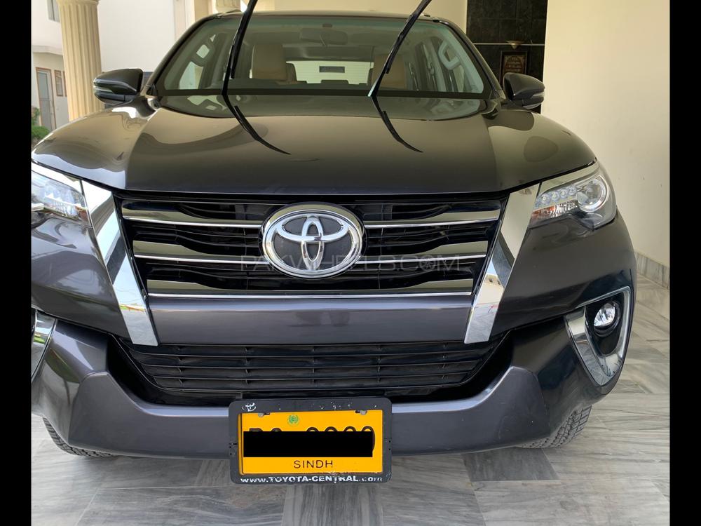 Toyota Fortuner 2018 for Sale in Karachi Image-1