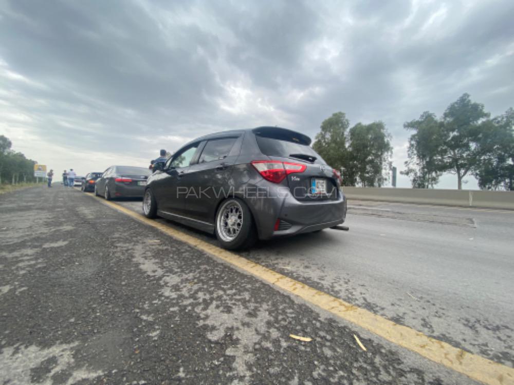 Toyota Vitz - 2017  Toyota Vitz - 2017  Image-5