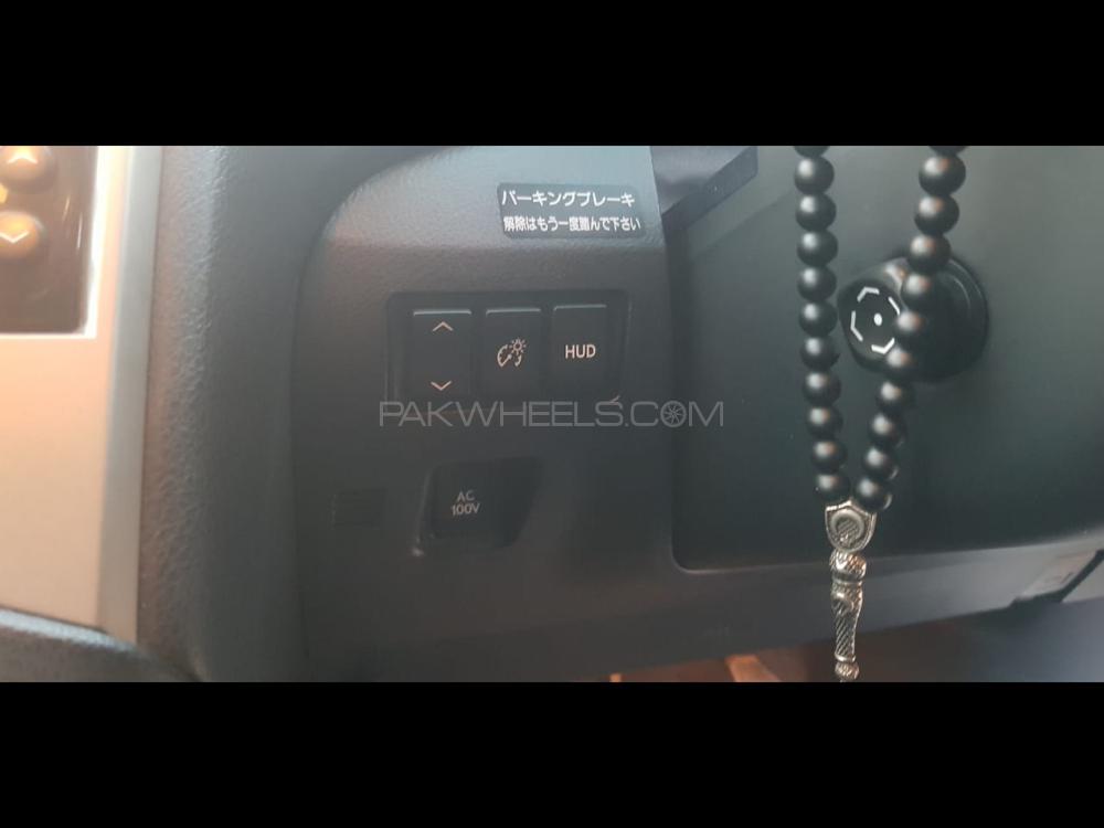 لیکزس آر ایکس سیریز 2010 for Sale in کراچی لیکزس آر ایکس سیریز 2010 for Sale in کراچی Image-14