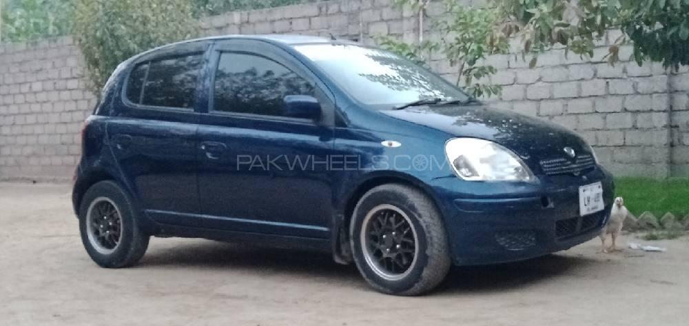 Toyota Vitz 2001 for Sale in Peshawar Image-1