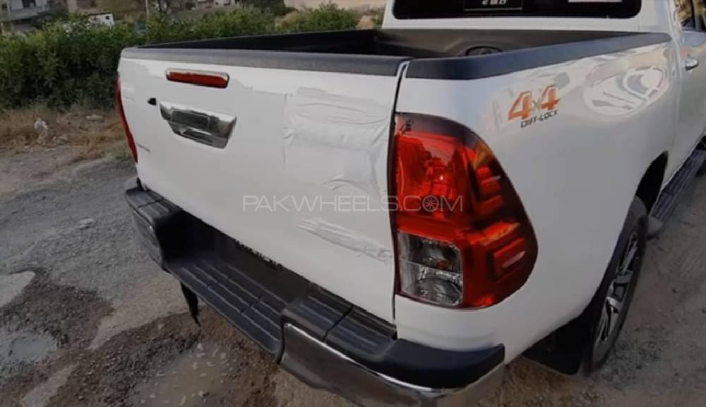 Toyota Hilux 2020 for Sale in Lahore Toyota Hilux 2020 for Sale in Lahore Image-3