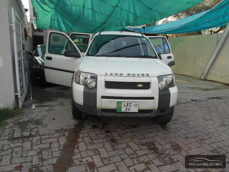 Land Rover Freelander 2006 for Sale in Lahore Image-1
