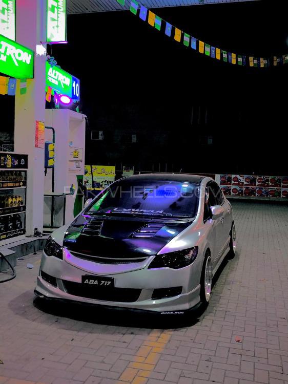 Honda Civic - 2010  Honda Civic - 2010  Image-4