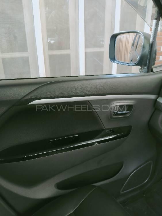 Suzuki Wagon R 2015 for Sale in Faisalabad Suzuki Wagon R 2015 for Sale in Faisalabad Image-5
