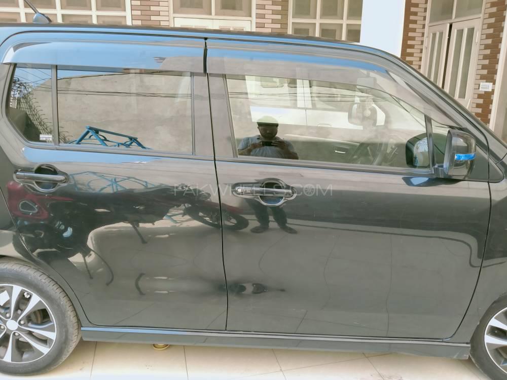 Suzuki Wagon R 2015 for Sale in Faisalabad Suzuki Wagon R 2015 for Sale in Faisalabad Image-10