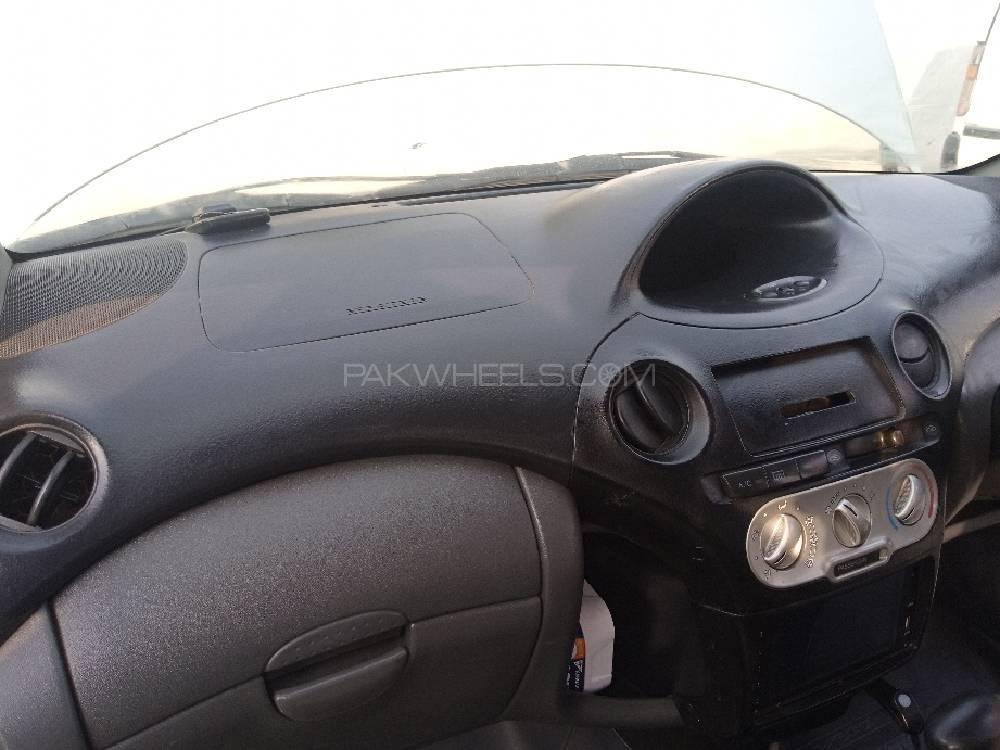 Toyota Vitz 2004 for Sale in Mardan Toyota Vitz 2004 for Sale in Mardan Image-12