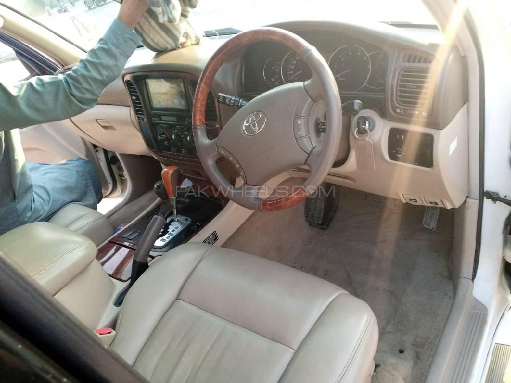 Toyota Land Cruiser 2006 for Sale in Karachi Toyota Land Cruiser 2006 for Sale in Karachi Image-9