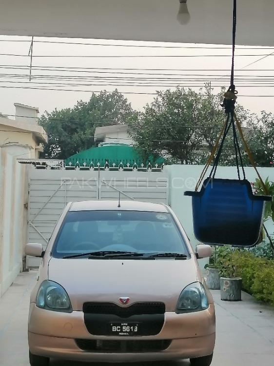 Toyota Vitz 2001 for Sale in Peshawar Toyota Vitz 2001 for Sale in Peshawar Image-3