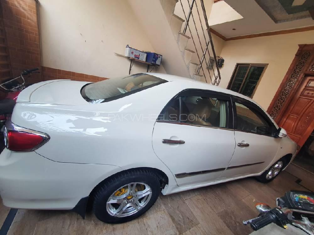 Toyota Corolla 2011 for Sale in Lahore Image-1